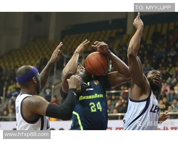 任骏飞领衔球队奋勇拼搏展现篮球精神成就辉煌赛季新篇章 任骏飞领衔球队奋勇拼搏展现篮球精神成就辉煌赛季新篇章